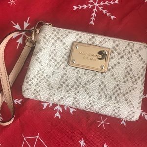 Michael Kors wristlet